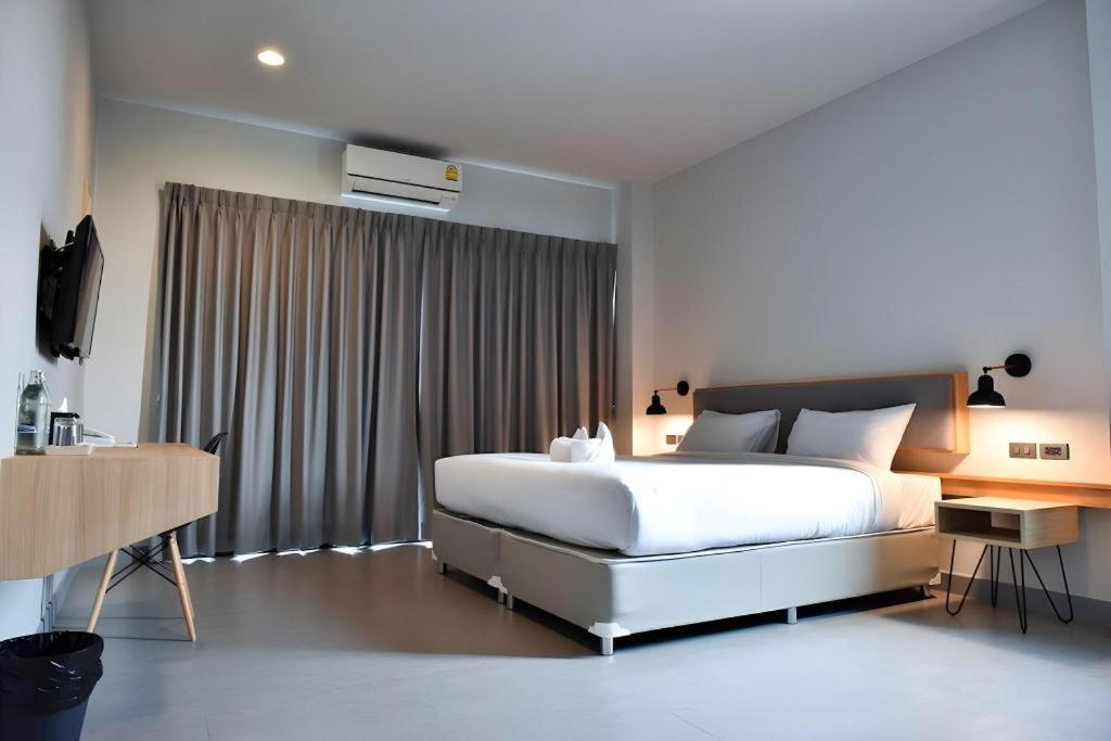 @Sleep Hotel Nakhon Pathom Exterior photo