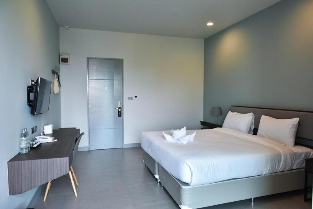 @Sleep Hotel Nakhon Pathom Exterior photo